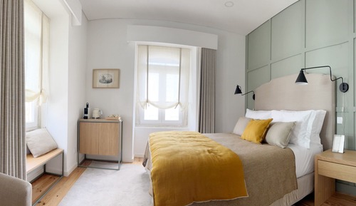 Deluxe Double or Twin Room