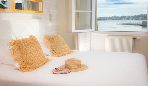 Habitación Deluxe doble, 1 cama de matrimonio grande, vistas al mar