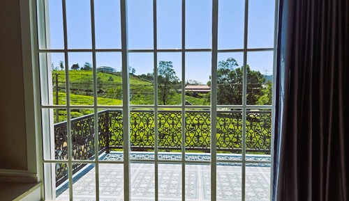 Villa, varias camas, balcón, vistas a la montaña