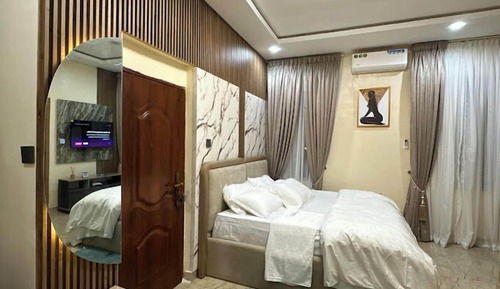 Apartamento junior, balcón, vistas a la ciudad