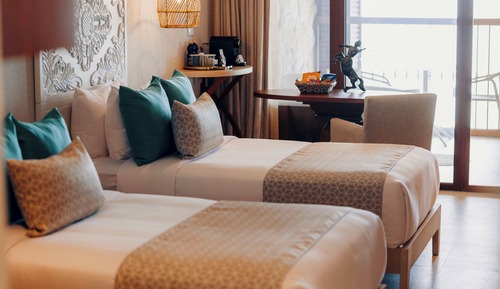 Habitación de lujo con 1 cama doble o 2 individuales, vistas a la ciudad
