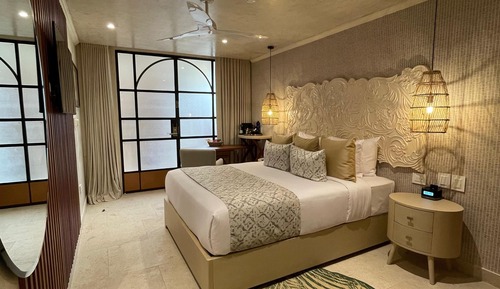 Habitación Premium con 1 cama doble o 2 individuales, balcón, vistas al río