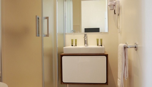 Habitación Confort doble, vistas al jardín