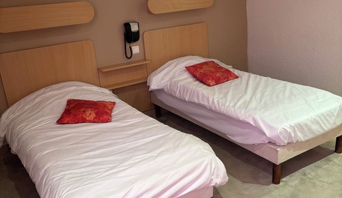 Habitación Confort con 2 camas individuales