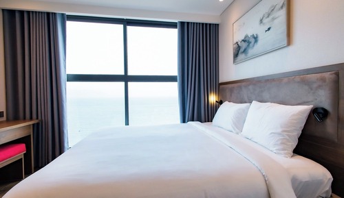 Apartamento familiar, 2 habitaciones, vistas al mar, mirando al mar
