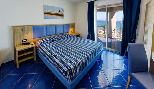 Suite, vistas al mar