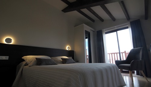 Cabaña, 1 cama de matrimonio con sofá cama, bañera de hidromasaje, mirando al mar