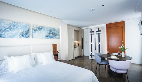 Apartamento de lujo, balcón, vistas a la ciudad