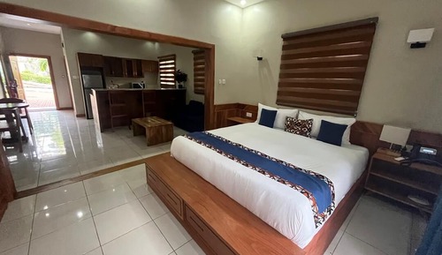 Estudio estándar, vistas al jardín