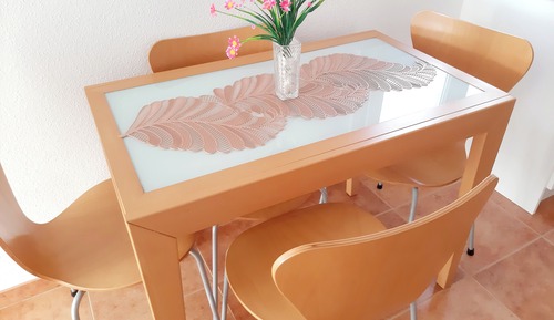 Estudio familiar, 1 cama de matrimonio con sofá cama, baño privado