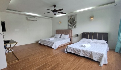 Habitación cuádruple estándar