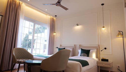 Habitación estándar con 1 cama doble o 2 individuales