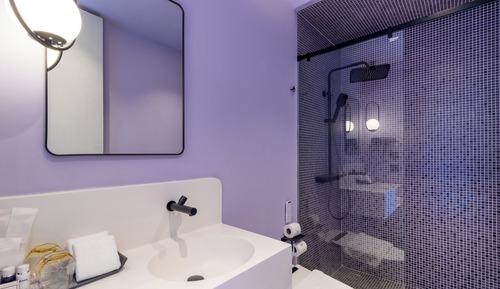 Habitación Deluxe con 1 cama doble o 2 individuales, vistas a la ciudad