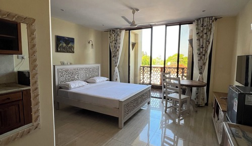 Suite estudio de lujo, 1 cama de matrimonio, balcón, vistas al mar