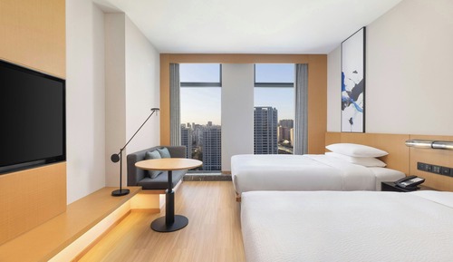 Habitación, 2 camas dobles, vistas a la ciudad