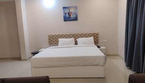 Suite estudio superior, vistas a la colina
