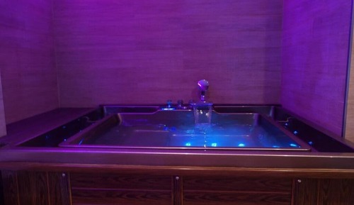 Habitación doble, bañera de hidromasaje (Habitacion con jacuzzi I)