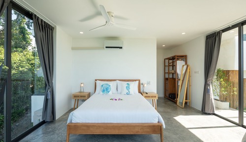 4 Bedroom with Premium Seaview