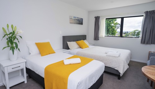 Habitación triple Deluxe, vistas al parque