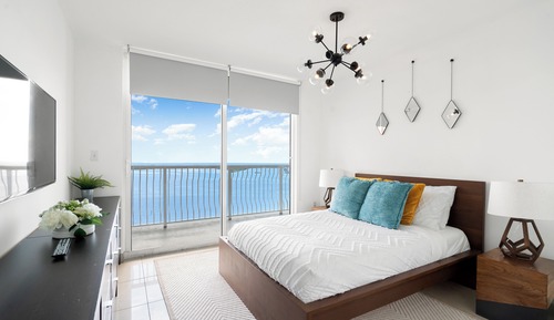 Apartamento, 3 habitaciones, balcón, vistas al mar