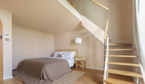 Habitación de diseño con 2 camas individuales