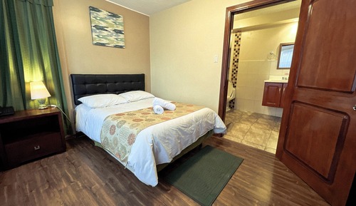 Habitación, 1 cama doble, baño privado, planta baja