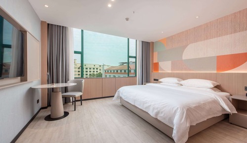Habitación superior, 1 cama de matrimonio grande con sofá cama, fumadores