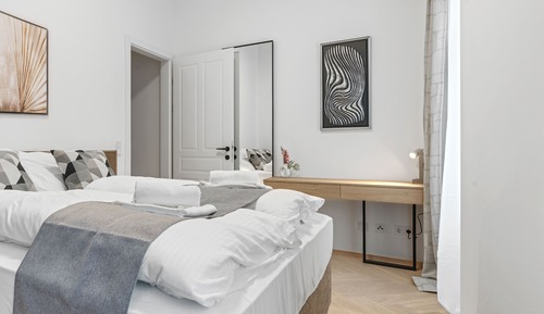 Apartamento superior, 2 habitaciones, terraza, vistas al jardín