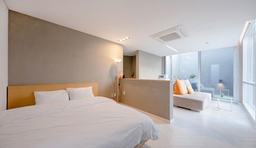 Habitación (202)