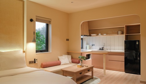 Apartamento familiar, cocina, vistas a la piscina