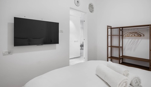 Apartamento de lujo, 2 habitaciones, balcón