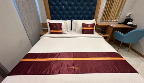 Habitación Deluxe con 1 cama doble o 2 individuales, vistas a la montaña