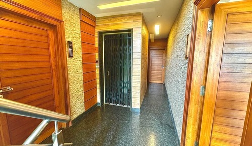 Apartamento familiar, balcón, vistas a la piscina