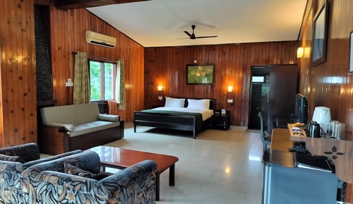 Suite familiar, 1 cama de matrimonio grande con sofá cama, vistas al jardín