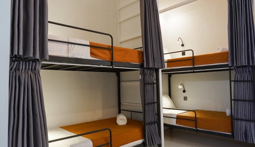 Dormitorio compartido estándar