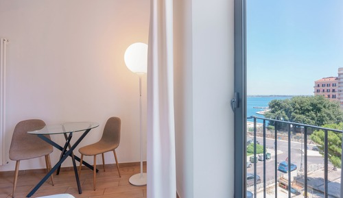 Habitación superior, balcón, vistas al mar