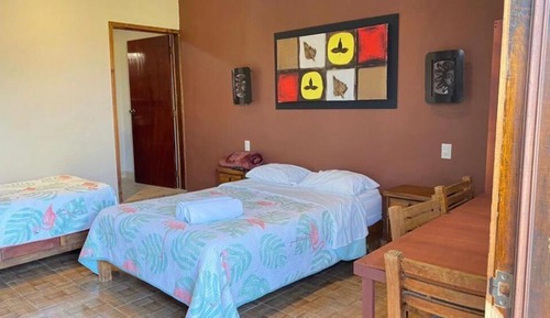 Habitación triple Club, 1 habitación, vistas a la piscina