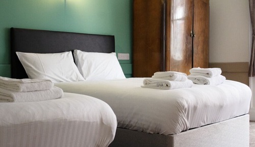 Habitación cuádruple estándar