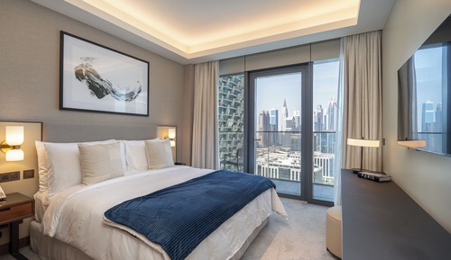 Apartamento Grand, 3 habitaciones, balcón, vistas a la ciudad