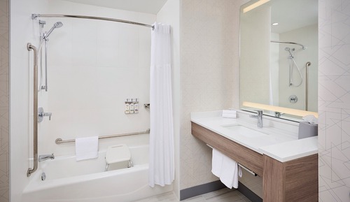 Habitación estándar, 1 cama de matrimonio grande (Mobility, Accessible Tub)