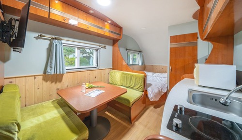 Habitación básica, 1 habitación (Caravan7(Private BBQ))
