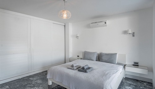 Villa exclusiva, 4 habitaciones, balcón, vistas al mar