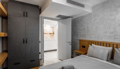 Apartamento superior, 3 habitaciones, balcón, vistas parciales al mar