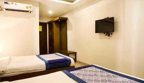 Habitación superior con 1 cama doble o 2 individuales