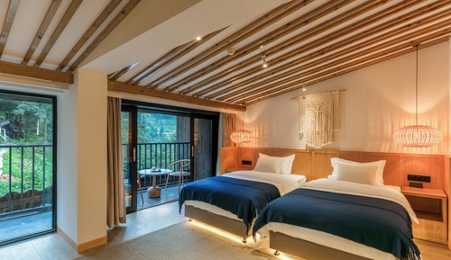 Habitación estándar con 2 camas individuales, vistas a la montaña