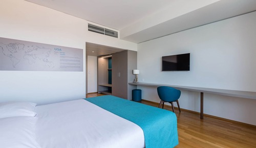 Room L