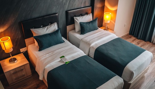 Habitación estándar con 1 cama doble o 2 individuales