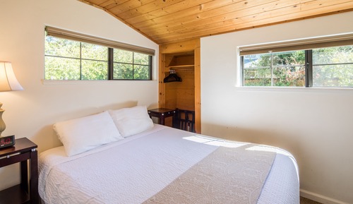 Casa estándar, 5 habitaciones, cocina (Rancho Reposo)