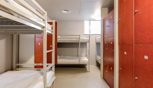 Bed in 8-10-bed Mixed Dorm, Shared Bathroom
