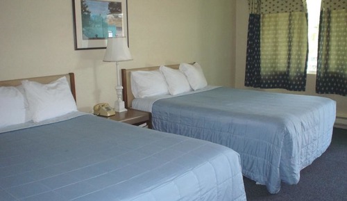 Habitación estándar doble de uso individual, 2 camas de matrimonio